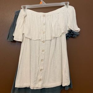 AMERICAN EAGLE Off The Shoulder Top